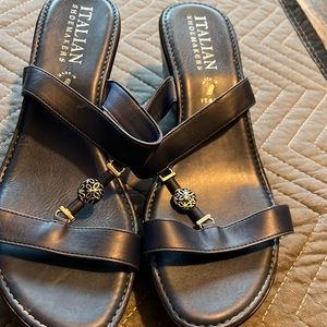 Italian shoemakers 11m sandals blue and black
